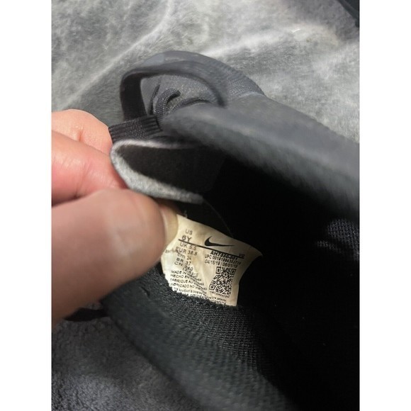 Nike Mercurial Vapor 12 Club FG/MG Cleats Black Boys‎ Size 6Y - Picture 6 of 7